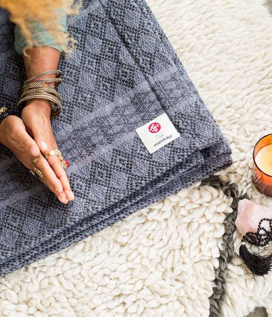 Manta de yoga de algodón elaborada a mano - Cambray gris