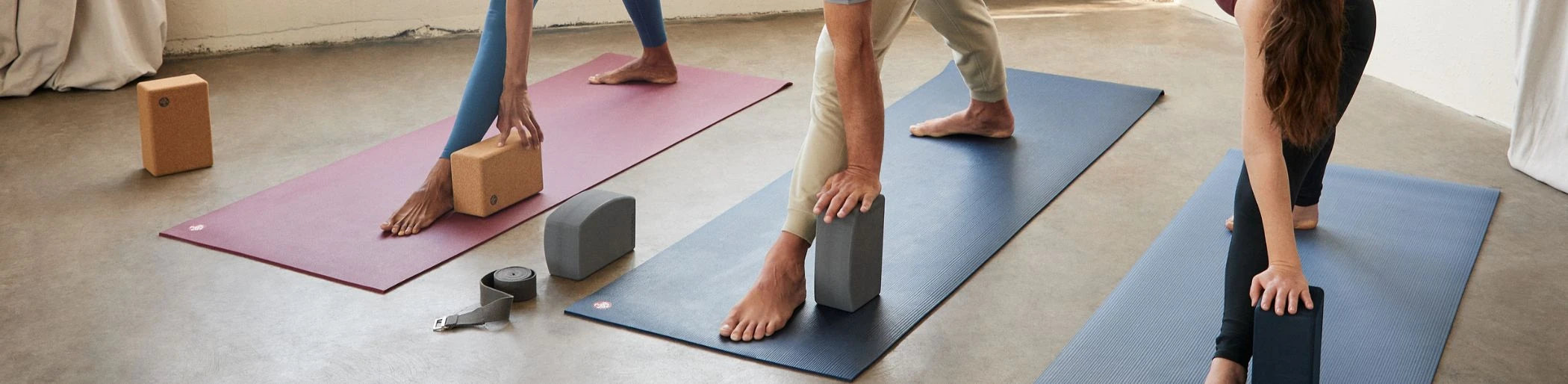 Brique Yoga en mousse recyclée Manduka – Tayrona Yoga Brique Yoga en mousse recyclée Manduka – Tayrona Yoga