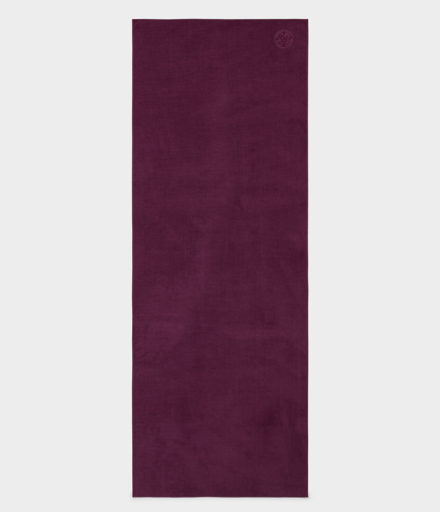 Hot Yoga Essential: The eQua® Hot Yoga Mat Towel – Manduka EU