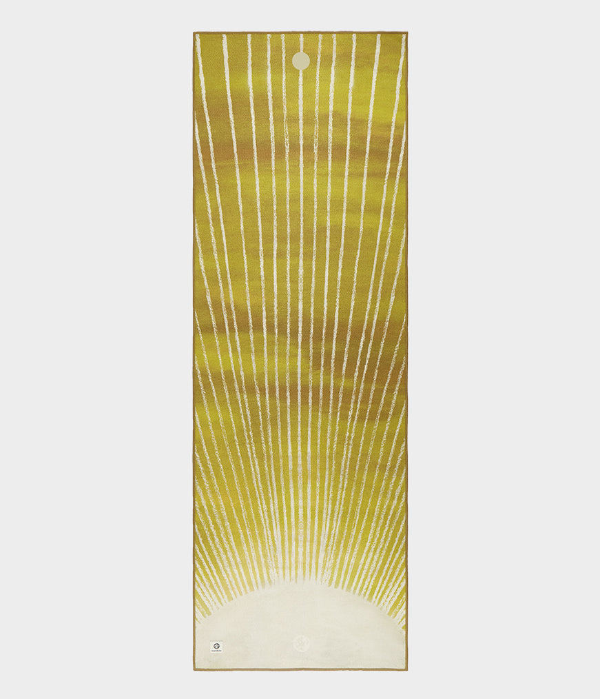 Sweat Absorbent & Maximum Grip Yogitoes® Hot Yoga Towel | Manduka EU