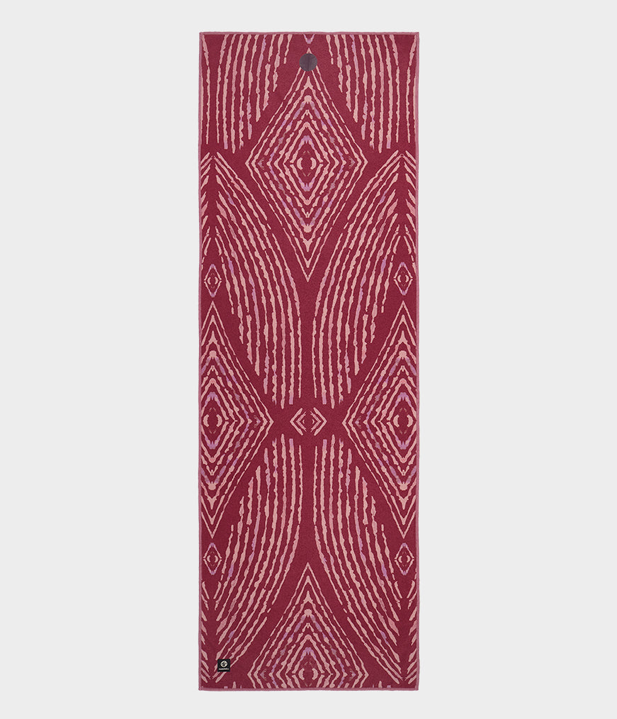 Sweat Absorbent & Maximum Grip Yogitoes® Hot Yoga Towel | Manduka EU