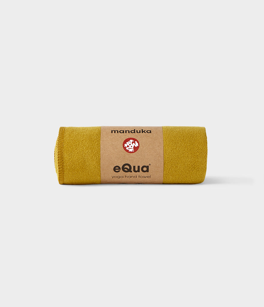 Absorbent & Amazing extra Grip | eQua® Hand Yoga Towel | Manduka EU