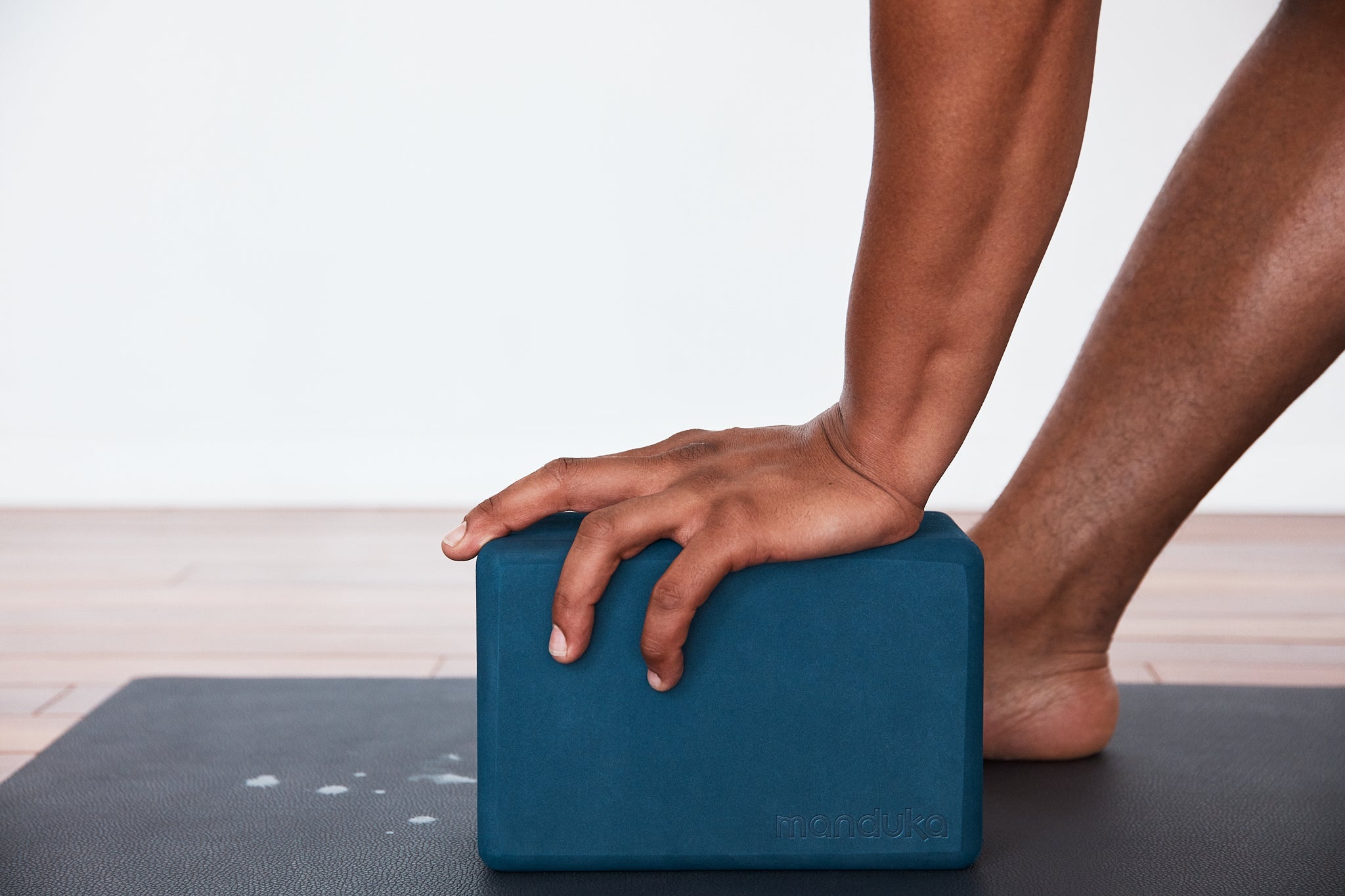 Manduka foam yogablok Clay (uitverkocht Manduka foam yogablok Clay (uitverkocht