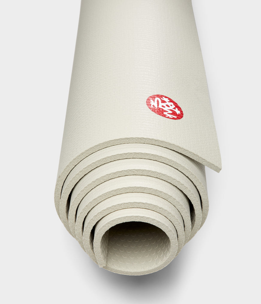 Almost Perfect PRO Yoga Mat - 6mm | Manduka EU
